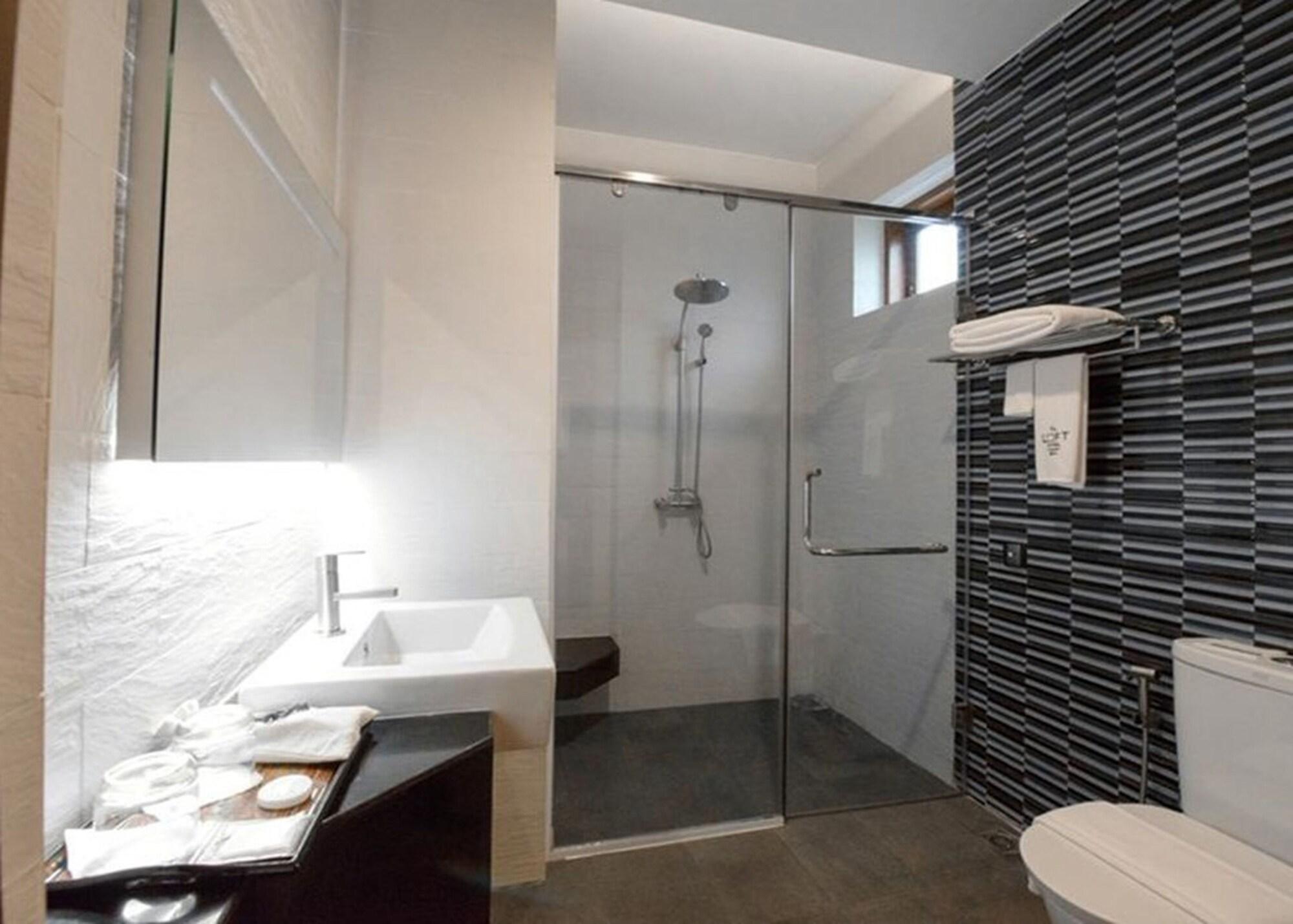 The Loft Hotel Downtown Yangon Esterno foto
