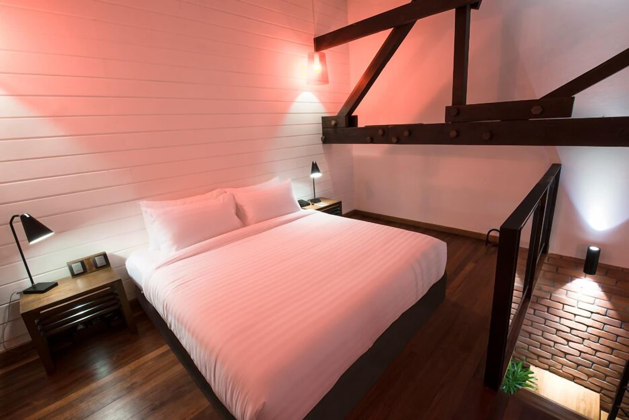 The Loft Hotel Downtown Yangon Esterno foto