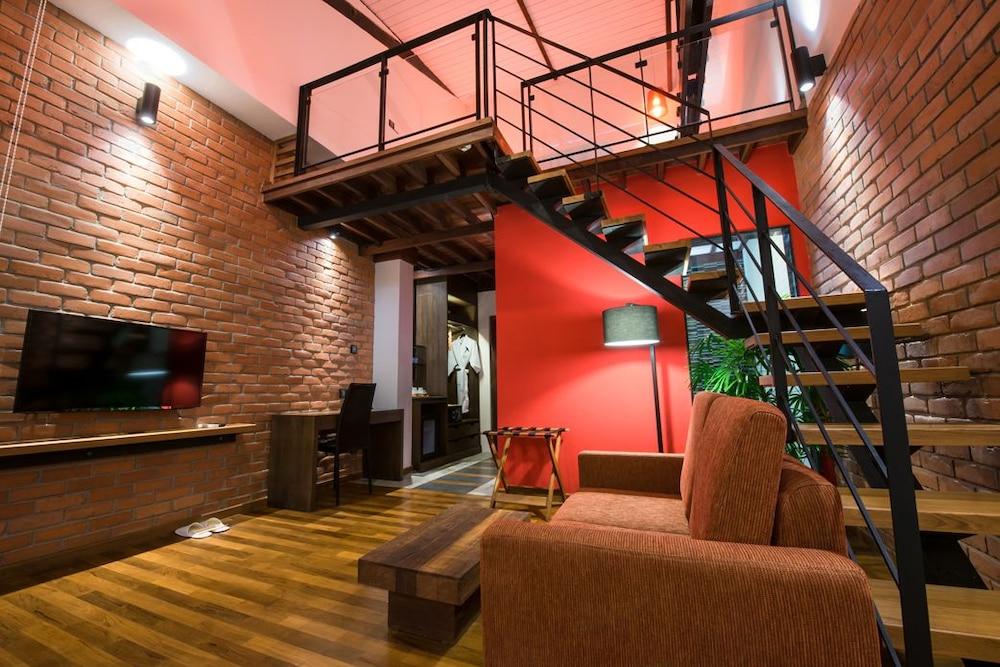 The Loft Hotel Downtown Yangon Esterno foto