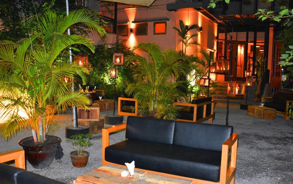 The Loft Hotel Downtown Yangon Esterno foto