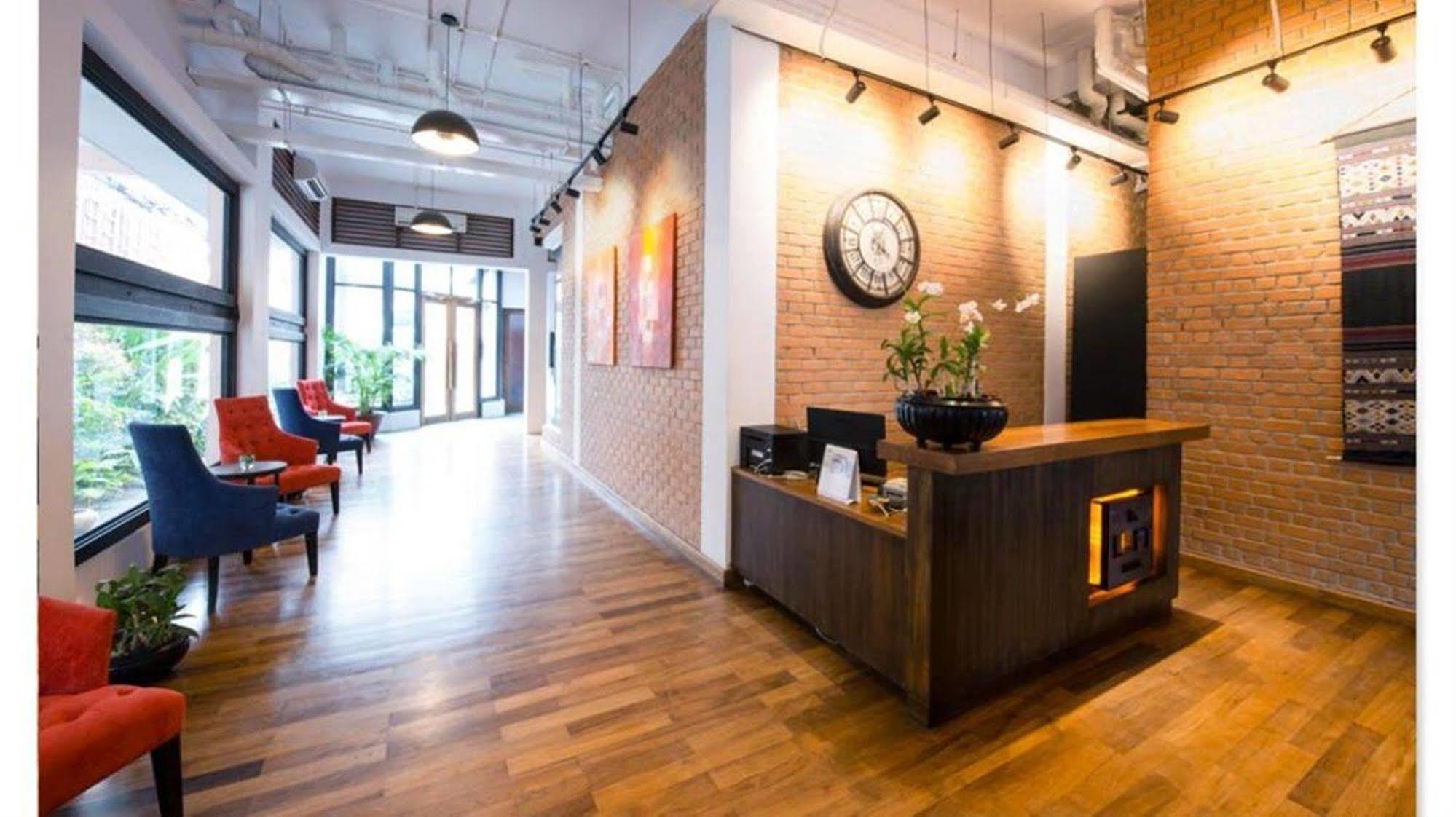 The Loft Hotel Downtown Yangon Esterno foto