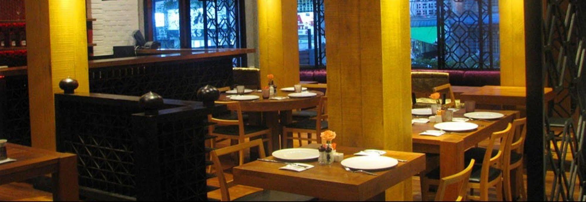 The Loft Hotel Downtown Yangon Esterno foto